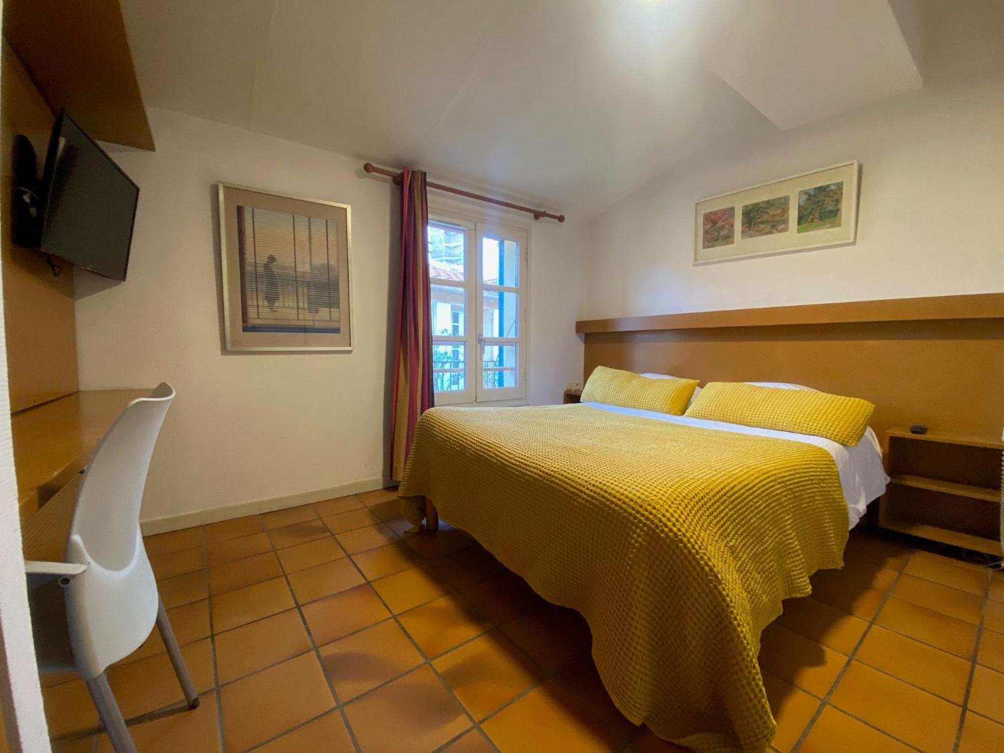 Hotel Des Templiers กูลิอูร์ ภายนอก รูปภาพ