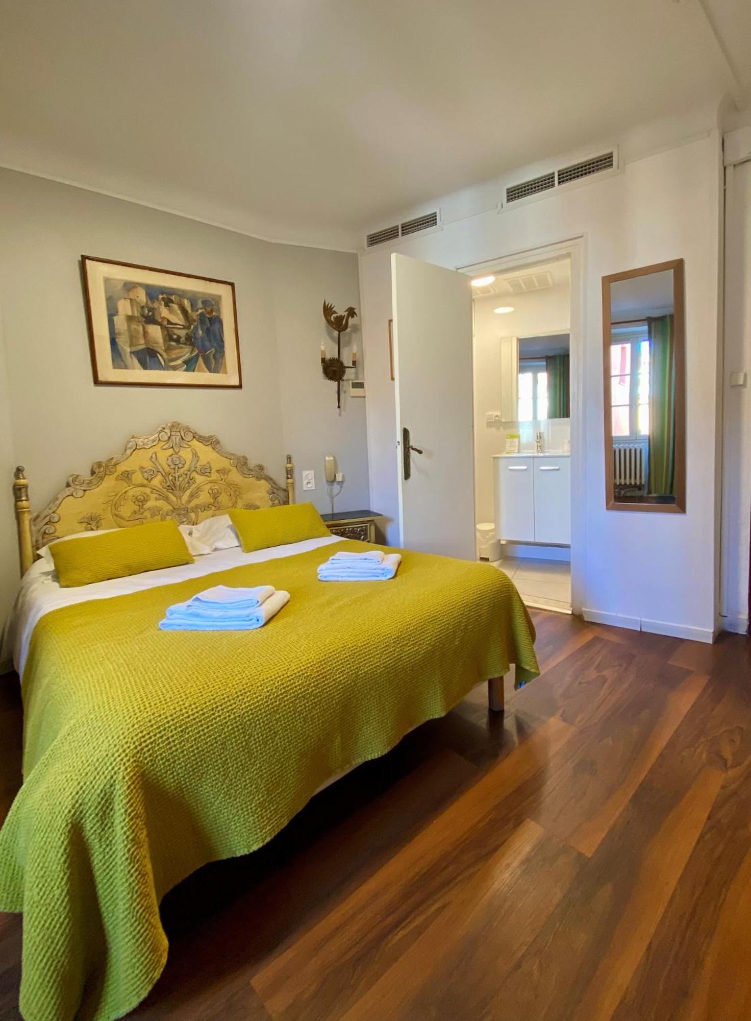 Hotel Des Templiers กูลิอูร์ ภายนอก รูปภาพ